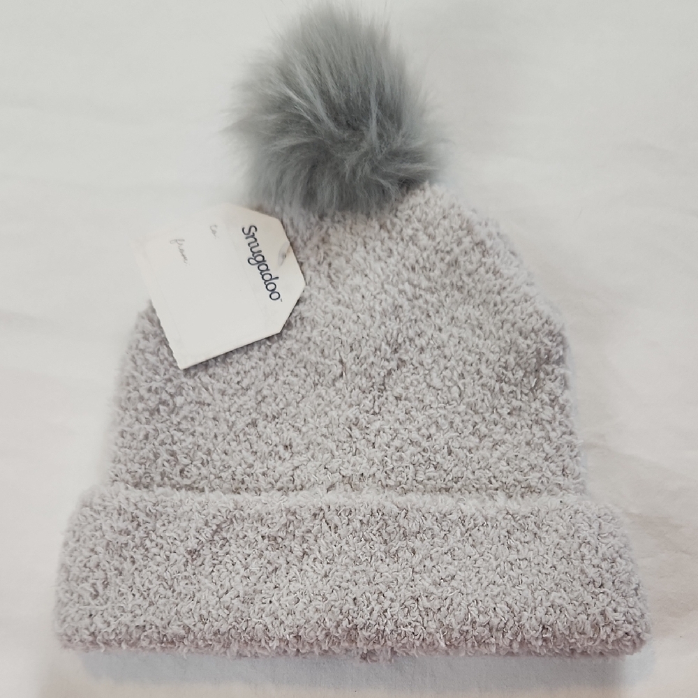 Cozy Pom Beanie - Light Gray